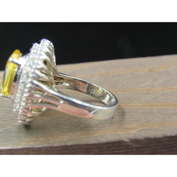 Size 6 Sterling Silver Brilliant Yellow Cubic Zirconia With Accents Band Ring - Picture 6 of 9